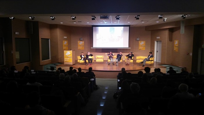 Imperia: tavola rotonda sul progetto Switch finalizzato al riuso. L'annuncio del dirigente comunale Giuseppe Enrico "Il magazzino ex Salso non è più deposito franco doganale"