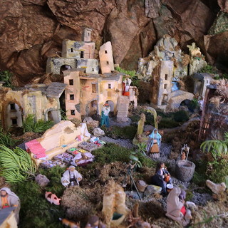 Bordighera: anche quest’anno l’Amministrazione Comunale ha voluto dare ai propri cittadini il bellissimo presepe che si trova di fianco alla stazione dei Treni Bordighera: anche quest’anno l’Amministrazione Comunale ha voluto dare ai propri cittadini il bellissimo presepe che si trova di fianco alla stazione dei Treni