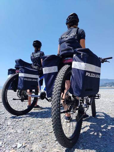 Ventimiglia, Di Muro: "Riprende per luglio e agosto il pattugliamento in bici della polizia locale" Ventimiglia, Di Muro: "Riprende per luglio e agosto il pattugliamento in bici della polizia locale"