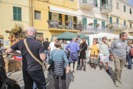 Ospedaletti: domenica prossima una lastra di ardesia con lo stemma del Comune per 'U descu Spiaretè'