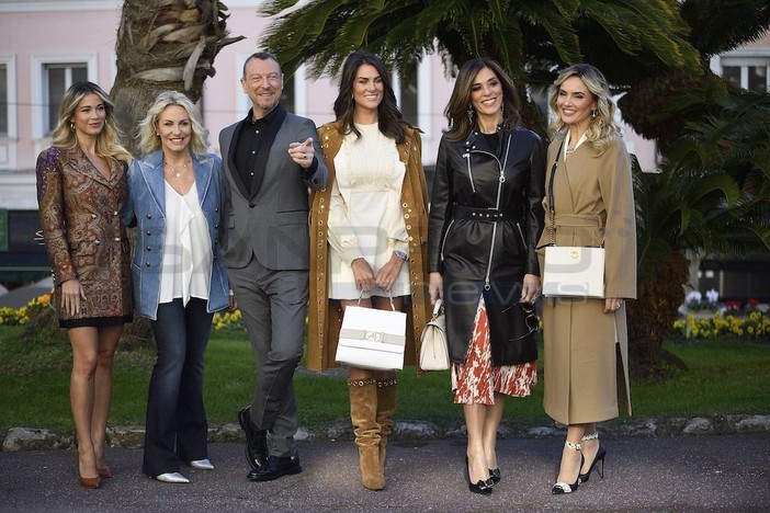 Canzone di Junior Cally al Festival: Foscolo (Lega) “Danno d’immagine per Sanremo e Liguria, giù dal palco”