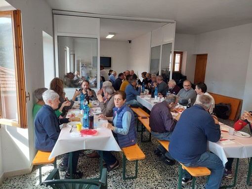 Aurigo, 'ritorna' il tradizionale appuntamento con il pasto magro del Giovedì Santo (foto)