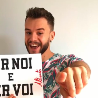 Coronavirus, parrucchieri, estetisti e tatuatori di Imperia insieme in un video: "Non veicoliamo malattie, ma solo bellezza" (Video) Coronavirus, parrucchieri, estetisti e tatuatori di Imperia insieme in un video: "Non veicoliamo malattie, ma solo bellezza" (Video)