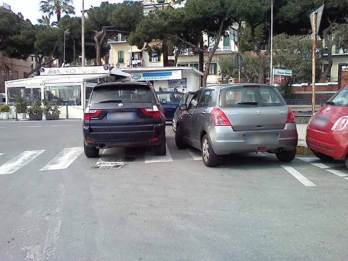 Sanremo: posteggi selvaggi, lettore chiede spiegazioni