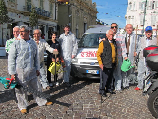 Sanremo: protesta in piazza Colombo politicizzata, lettrice "A volte ritornano"