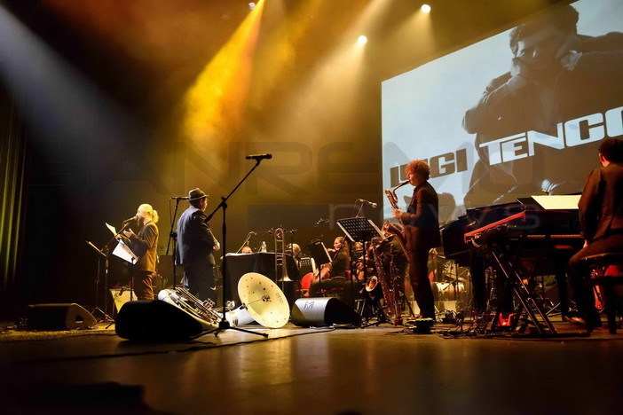 Targhe Tenco, il maggior riconoscimento della canzone d’autore italiana: svelati i finalisti Targhe Tenco, il maggior riconoscimento della canzone d’autore italiana: svelati i finalisti