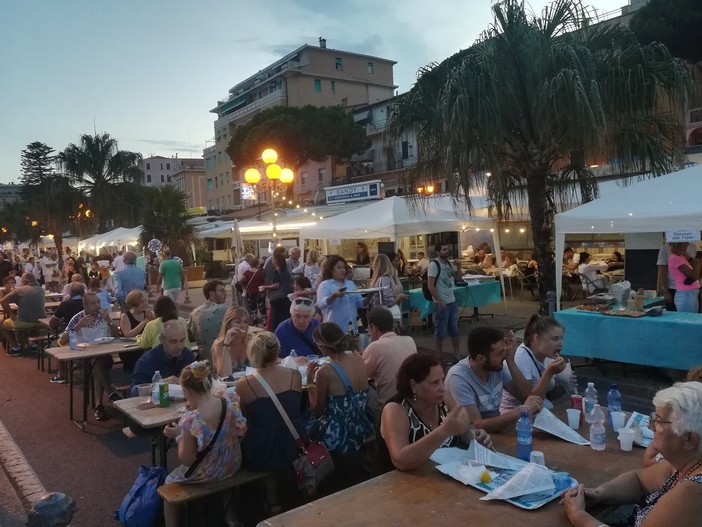 Sanremo: via alla quinta edizione di "A tavola sul Porto Vecchio", oggi la seconda serata