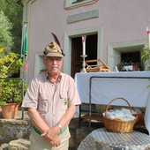 Ventimiglia celebra il 'Santo dei poveri', a Sant'Antunin santa messa e distribuzione del pane benedetto Ventimiglia celebra il 'Santo dei poveri', a Sant'Antunin santa messa e distribuzione del pane benedetto