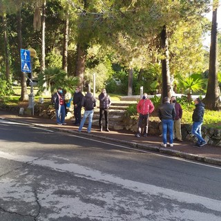 Imperia: presidio davanti la prefettura degli operatori di vigilanza privata: "Nostro contratto scaduto da cinque anni" (foto e video) Imperia: presidio davanti la prefettura degli operatori di vigilanza privata: "Nostro contratto scaduto da cinque anni" (foto e video)