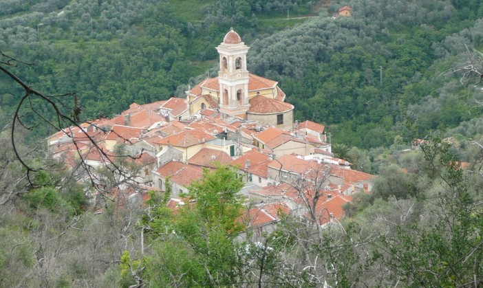 Pietrabruna: approvata all'unanimità la mozione presentata allo scorso consiglio comunale, dalla minoranza Pietrabruna: approvata all'unanimità la mozione presentata allo scorso consiglio comunale, dalla minoranza