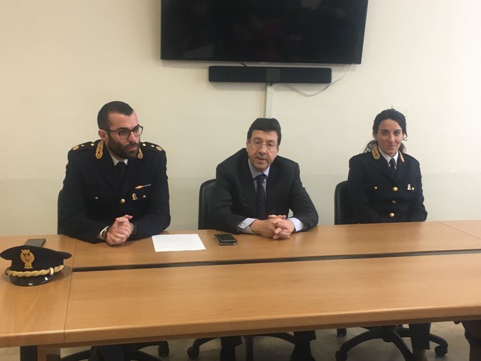 Imperia, si insedia il nuovo questore Pietro Milone: "Massima attenzione alle fasce deboli e all'abuso di droga e alcool" (Foto e video) Imperia, si insedia il nuovo questore Pietro Milone: "Massima attenzione alle fasce deboli e all'abuso di droga e alcool" (Foto e video)