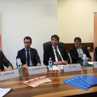 Elezioni comunali a Imperia: Confcommercio si confronta con i commercianti e lancia un questionario sui temi della città "I risultati in un confronto tra i candidati" Elezioni comunali a Imperia: Confcommercio si confronta con i commercianti e lancia un questionario sui temi della città "I risultati in un confronto tra i candidati"