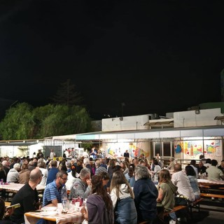 Vallecrosia al Mare, viaggio di gusto tra i sapori dell'Ecuador: sold out per la quarta serata del "Linguaggio del cibo" (Foto) Vallecrosia al Mare, viaggio di gusto tra i sapori dell'Ecuador: sold out per la quarta serata del "Linguaggio del cibo" (Foto)