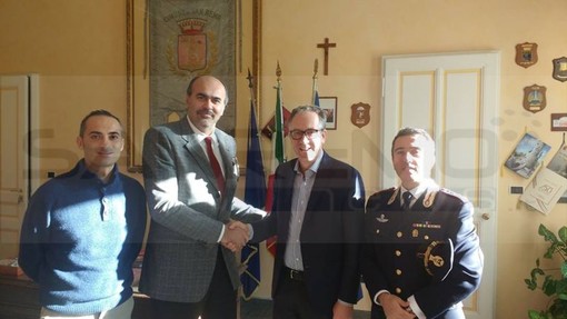 Sanremo: visita in città del Questore Leopoldo Laricchia, accompagnato dal dirigente Lorenzo Manso Sanremo: visita in città del Questore Leopoldo Laricchia, accompagnato dal dirigente Lorenzo Manso