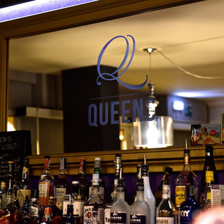 Un anno di Queens: festeggia a Ventimiglia il primo anniversario con pizza a volontà e DJ SET Paolo Grassi
