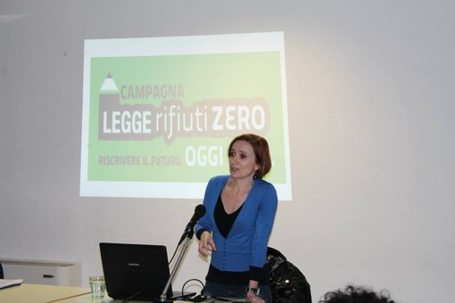 Francesca Antonelli di 'Sanremo attiva' alla conferenza nazionale del movimento italiano 'Rifiuti Zero'