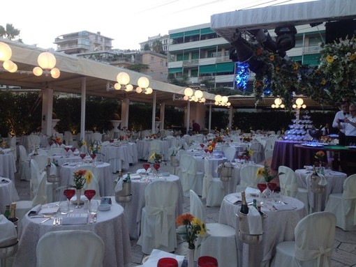 Sanremo: domani la presentazione del nuovo gestore della ristorazione al Casinò, ma potrebbe saltare l'accordo Sanremo: domani la presentazione del nuovo gestore della ristorazione al Casinò, ma potrebbe saltare l'accordo