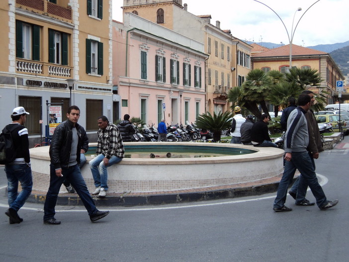 Ventimiglia: in coda al commissariato per il permesso di soggiorno temporaneo
