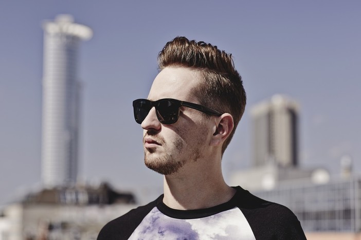 #Sanremo2017: Robin Schulz sul palco dell'Ariston con il nuovo single featuring David Guetta " Shed a Light" #Sanremo2017: Robin Schulz sul palco dell'Ariston con il nuovo single featuring David Guetta " Shed a Light"
