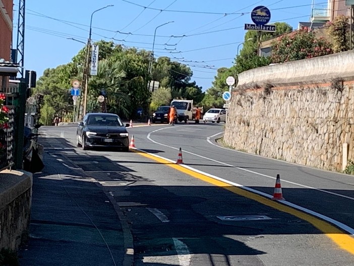 Sanremo: corsie più strette a Pian di Poma, dal Comune "Gli studi confermano che riducono gli incidenti" Sanremo: corsie più strette a Pian di Poma, dal Comune "Gli studi confermano che riducono gli incidenti"