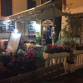 #Sanremo2016: Tony Renis, Dolcenera e Zero Assoluto. Ecco il loro menù ieri sera, da Vittorio #Sanremo2016: Tony Renis, Dolcenera e Zero Assoluto. Ecco il loro menù ieri sera, da Vittorio