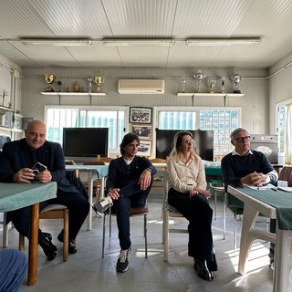 Elezioni Sanremo: il candidato sindaco Gianni Rolando in visita alla bocciofila del Baragallo Elezioni Sanremo: il candidato sindaco Gianni Rolando in visita alla bocciofila del Baragallo