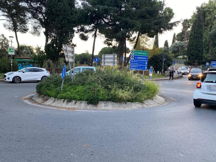 Quartiere in movimento: incontro proficuo tra Comitato della frazione Latte, Sindaco del Comune di Ventimiglia e Polizia Municipale