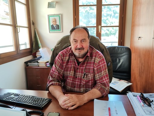 Rischio per gli escursionisti in montagna: il sindaco di Pigna chiede alla Regione investimenti per informazioni e segnale telefonico Rischio per gli escursionisti in montagna: il sindaco di Pigna chiede alla Regione investimenti per informazioni e segnale telefonico