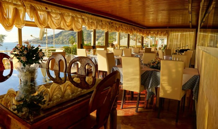 A San Valentino scegli il ristorante Alexandra di Ospedaletti: ricca varietà di piatti e atmosfera intima