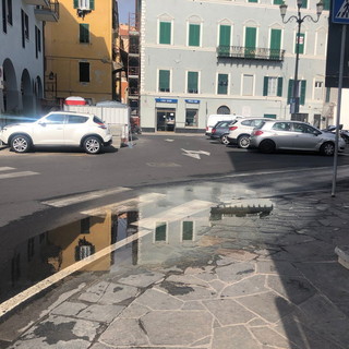 Perdita d'acqua a Imperia: domani possibili disservizi e interruzione del servizio idrico su tutto il golfo dianese e in città Perdita d'acqua a Imperia: domani possibili disservizi e interruzione del servizio idrico su tutto il golfo dianese e in città