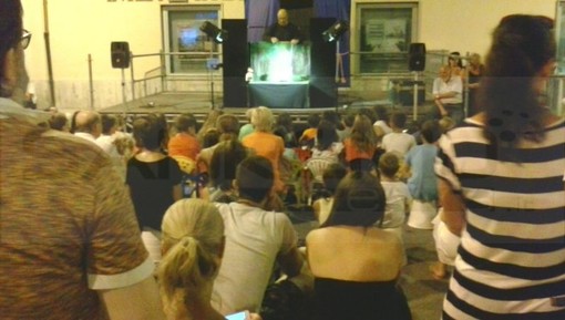 Sanremo: buona affluenza di pubblico per la rassegna Teatro Bimbi in Piazza Borea d'Olmo Sanremo: buona affluenza di pubblico per la rassegna Teatro Bimbi in Piazza Borea d'Olmo