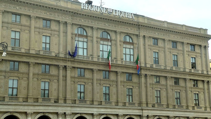 AVS contro l’autonomia differenziata in Liguria: “La salute dei liguri rischia di peggiorare”