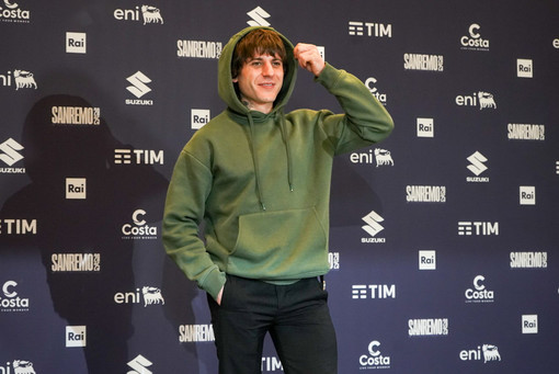 Rkomi di nuovo in gara al Festival: “Il ritmo delle cose arriva dopo un periodo molto stressante” Rkomi di nuovo in gara al Festival: “Il ritmo delle cose arriva dopo un periodo molto stressante”