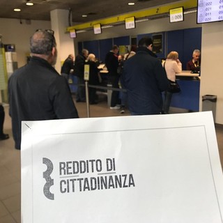 Misure a sostegno del reddito, boom di domande nell' imperiese da parte di famiglie in difficoltà: oltre 9 mila Misure a sostegno del reddito, boom di domande nell' imperiese da parte di famiglie in difficoltà: oltre 9 mila