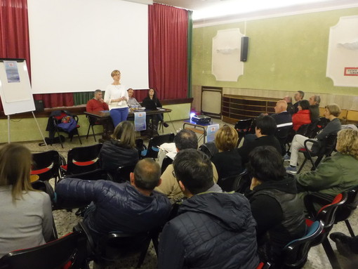 Sanremo: successo per l’incontro di ieri sera su ‘Alimentazione e Salute' del Gruppo di acquisto solidale GASGAS Sanremo: successo per l’incontro di ieri sera su ‘Alimentazione e Salute' del Gruppo di acquisto solidale GASGAS