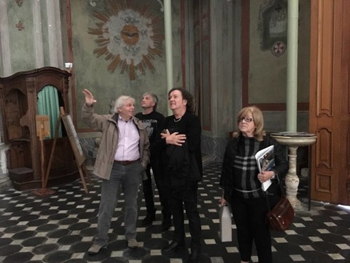 Cervo: visita di Red Canzian l'ex bassista dei Pooh insieme alla figlia Chiara