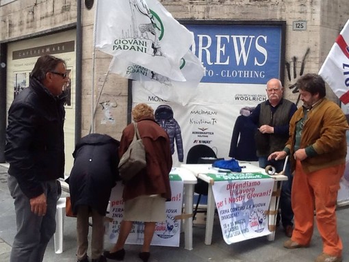 Sanremo: successo per la raccolta firme della Lega Nord contro 'ius soli' e abolizione reato di clandestinità