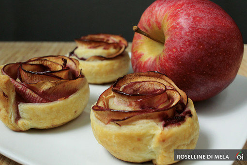 MercoledìVeg di Ortofruit: oggi prepariamo le deliziose roselline di mela