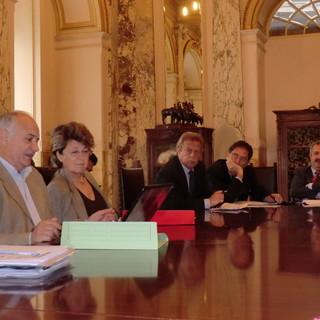 La riunione in Comune La riunione in Comune