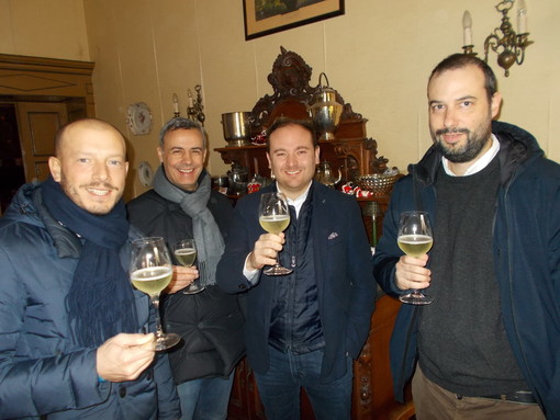 Ventimiglia: inaugurata oggi la mostra fotografica della linea ferroviaria Ventimiglia-Cuneo (foto) Ventimiglia: inaugurata oggi la mostra fotografica della linea ferroviaria Ventimiglia-Cuneo (foto)