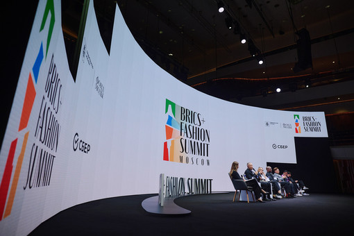 Mosca crea un nuovo hub dinamico per il dialogo sulla moda