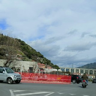 Fontana alla rotonda di Vallecrosia, Perri: "Non un semplice 'abbellimento' ma un intervento strutturale e definitivo"