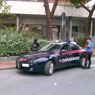 Imperia: caccia all'uomo per il rapinatore professionista, sottratti 28mila euro