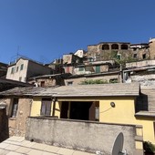 Il Comune di Montalto Carpasio punta al 'green', impianto fotovoltaico all'ostello e colonnine di ricarica