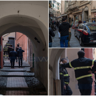 Sanremo: odore nauseabondo e ricerca per la possibile presenza di un cadavere in via Corradi (Foto) Sanremo: odore nauseabondo e ricerca per la possibile presenza di un cadavere in via Corradi (Foto)