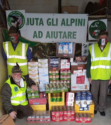Vallecrosia: grande partecipazione per &quot;Aiuta gli Alpini ad aiutare&quot;, consegnata la donazione ai servizi sociali