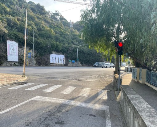 Ospedaletti, la minoranza attacca: “Sul semaforo del Byblos serviva una rotonda provvisoria, non altri 56mila euro” Ospedaletti, la minoranza attacca: “Sul semaforo del Byblos serviva una rotonda provvisoria, non altri 56mila euro”