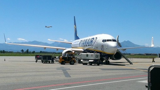 Ryanair, nuove tratte e campagna di assunzioni in Italia