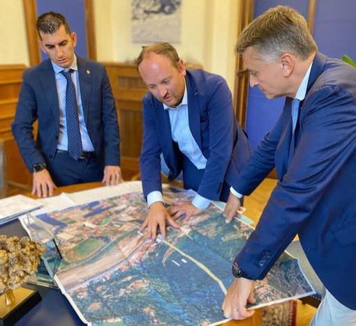 Riunione a Roma sull'Aurelia Bis Ventimiglia-Camporosso, Di Muro: "L'iter va avanti" Riunione a Roma sull'Aurelia Bis Ventimiglia-Camporosso, Di Muro: "L'iter va avanti"