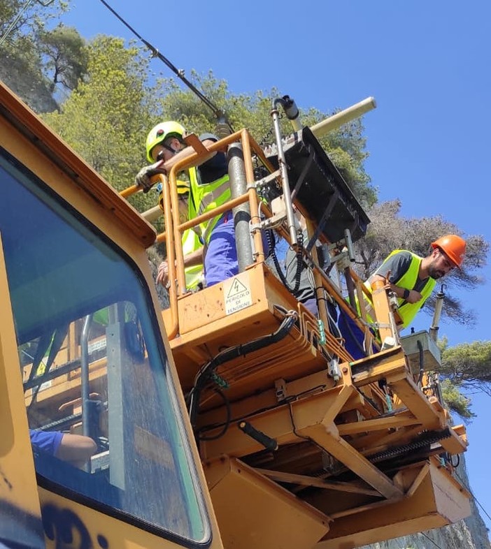 Treni in tilt nel Ponente, traffico ferroviario ripreso ma permangono forti ritardi Treni in tilt nel Ponente, traffico ferroviario ripreso ma permangono forti ritardi